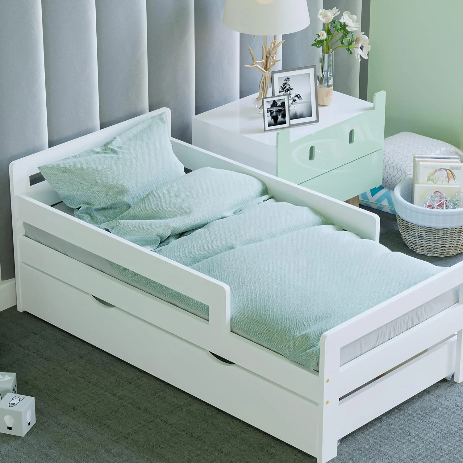 Junior Vida Taurus Wooden Bed